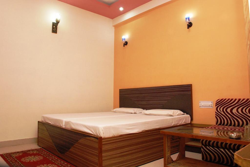 Hotel Sanjay Agra  Pokoj fotografie